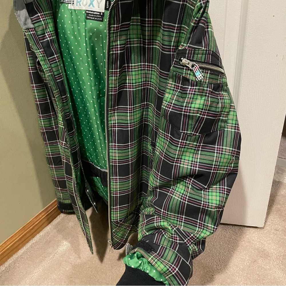 Limited Edition* Roxy Snow Jacket - image 4